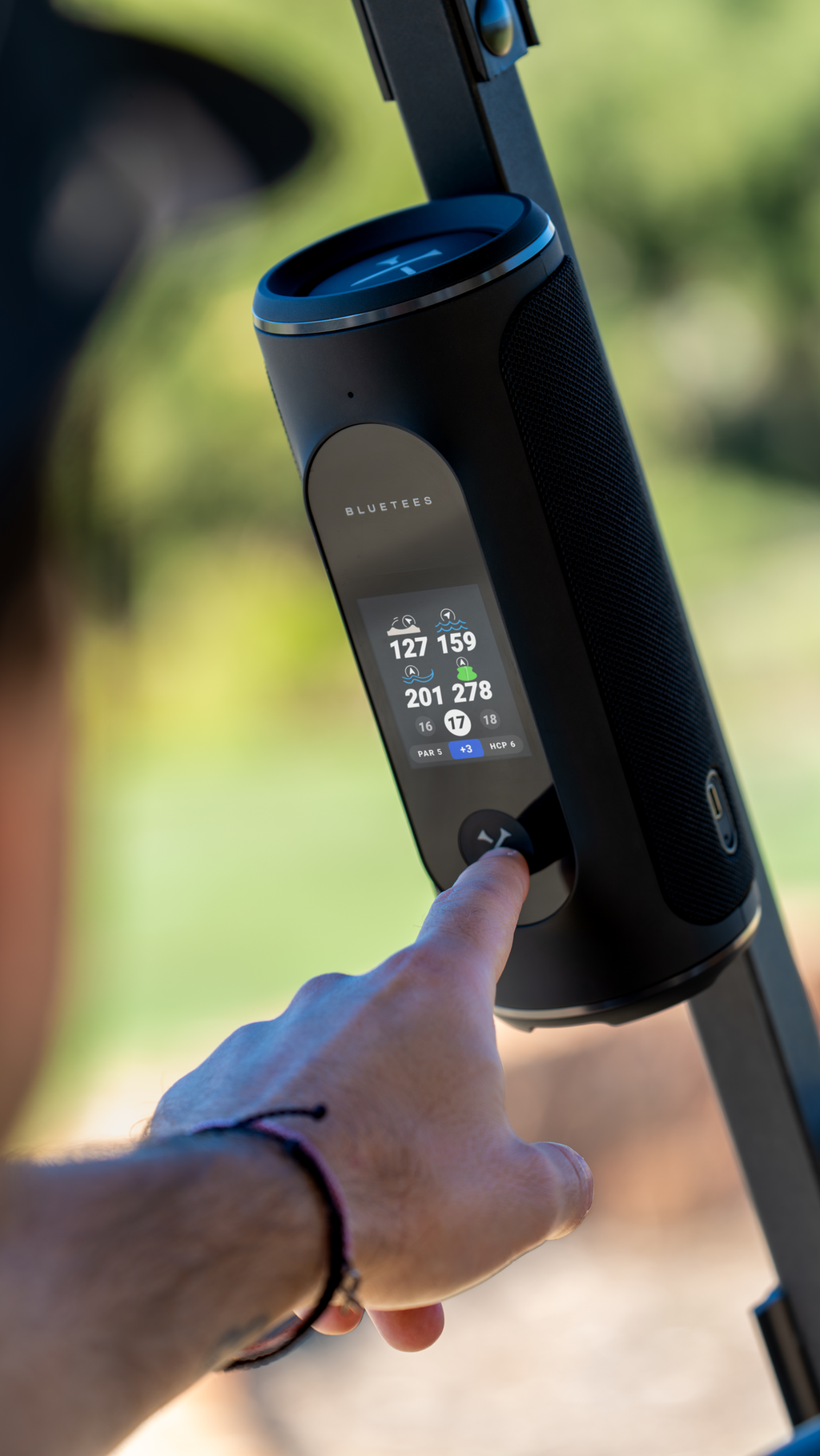 Player Pro - Touchscreen GPS Golf Speaker